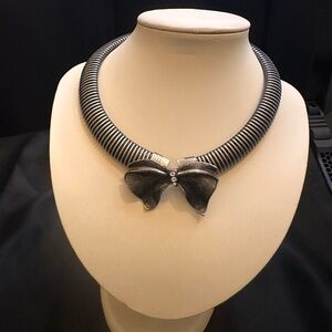 Vintage gunmetal grey rhinestone bow choker necklace '90s rib